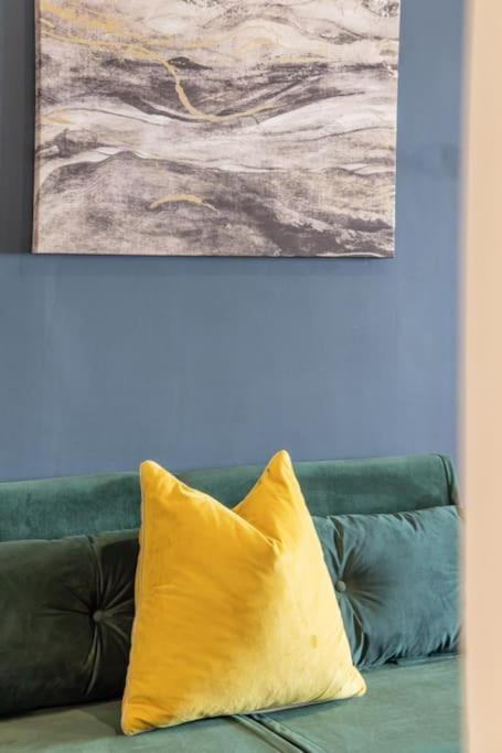 Flash Sales Offer - Any Week Day No Minimum Restrictions Centre Studio Bn144cla02 Appartement